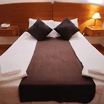 多姆卡洛斯1号旅馆 3*